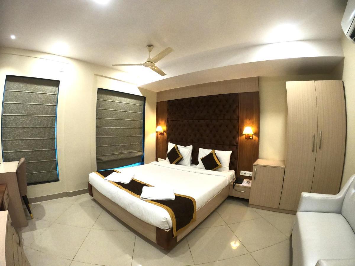 The Panash - Hotel & Banquet Calcutta Eksteriør billede